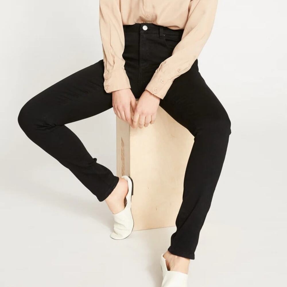 NWT Universal Standard Seine Mid Rise Skinny 32 Inch Jeans Black Womens Size 00